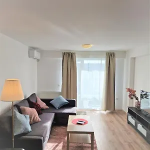 Star Airport Apartment